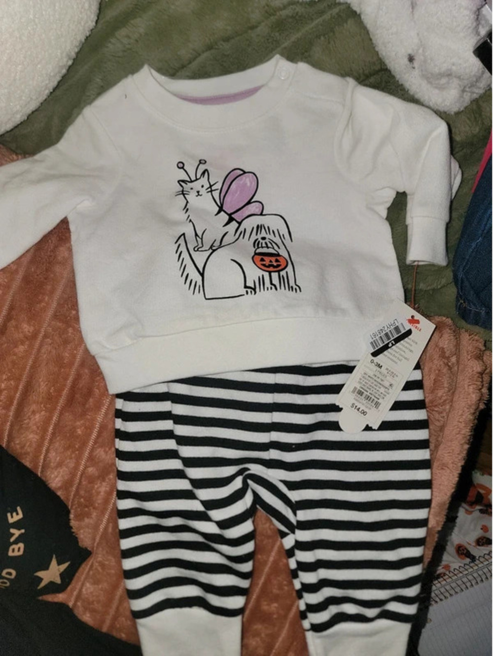 Cat & jack size 0 to 3 months 2 peice halloween outfit